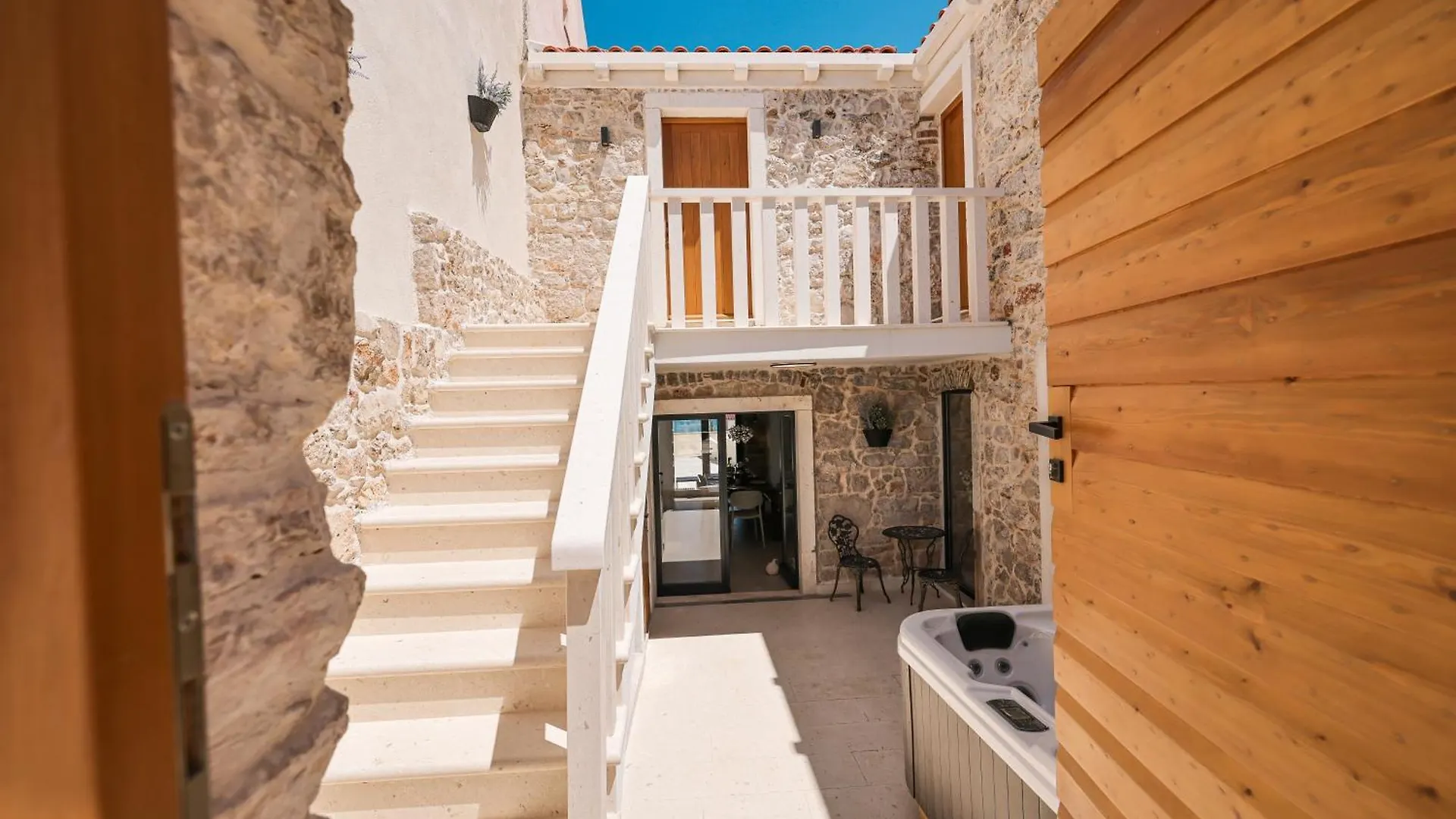 Villa Skalja Beachfront House Magazin Ždrelac