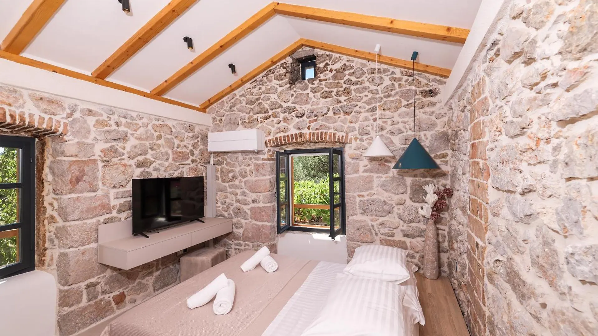Villa Skalja Beachfront House Magazin Ždrelac