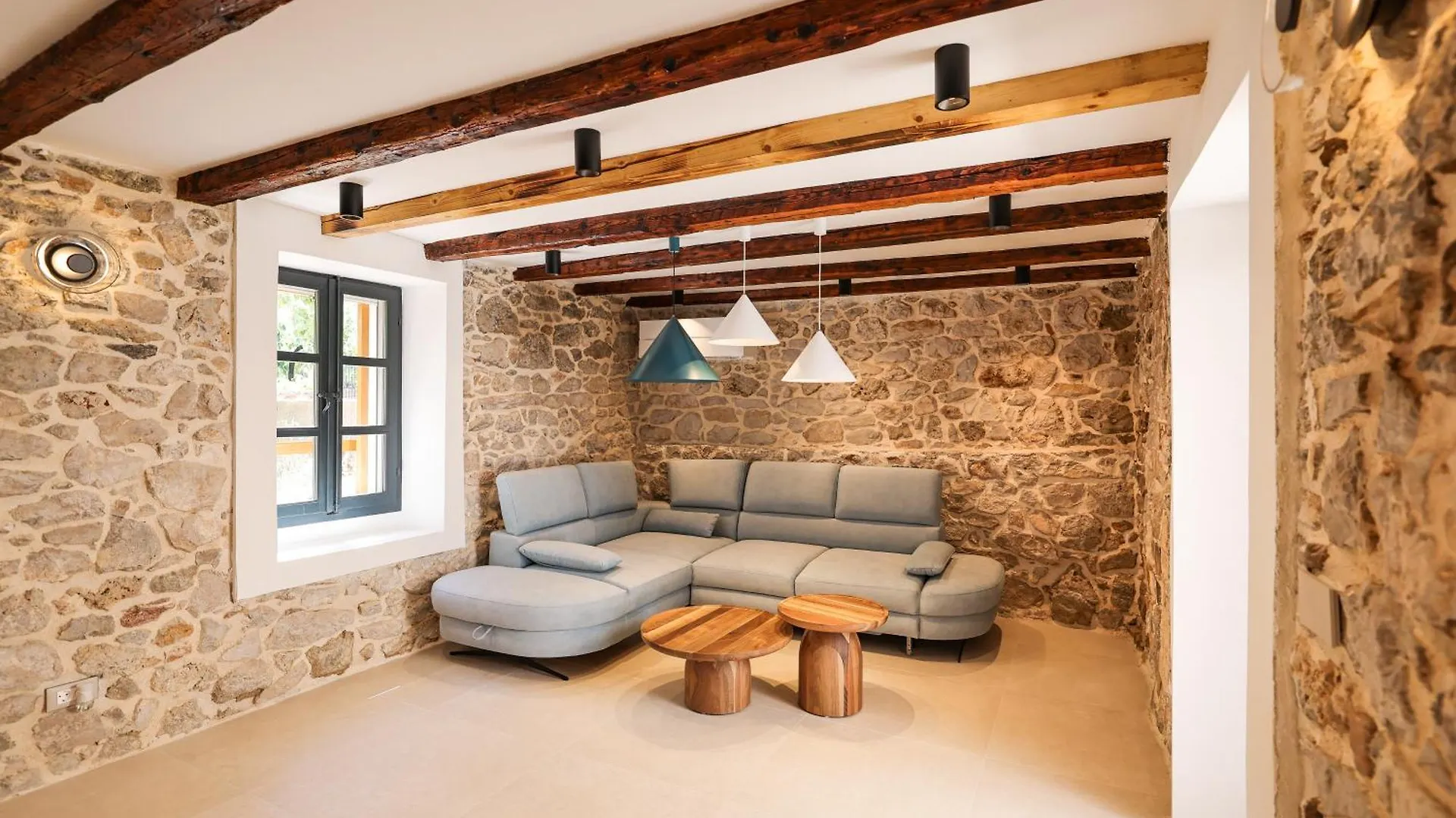 Villa Skalja Beachfront House Magazin Ždrelac